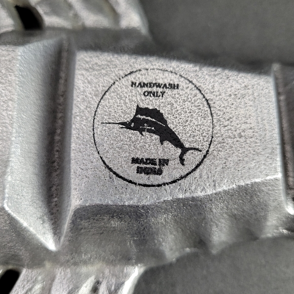 Tommy Bahama Lobster Shaped 3 Section Metal Dish Serving Candy NEW with flaw - Picture 4 of 11